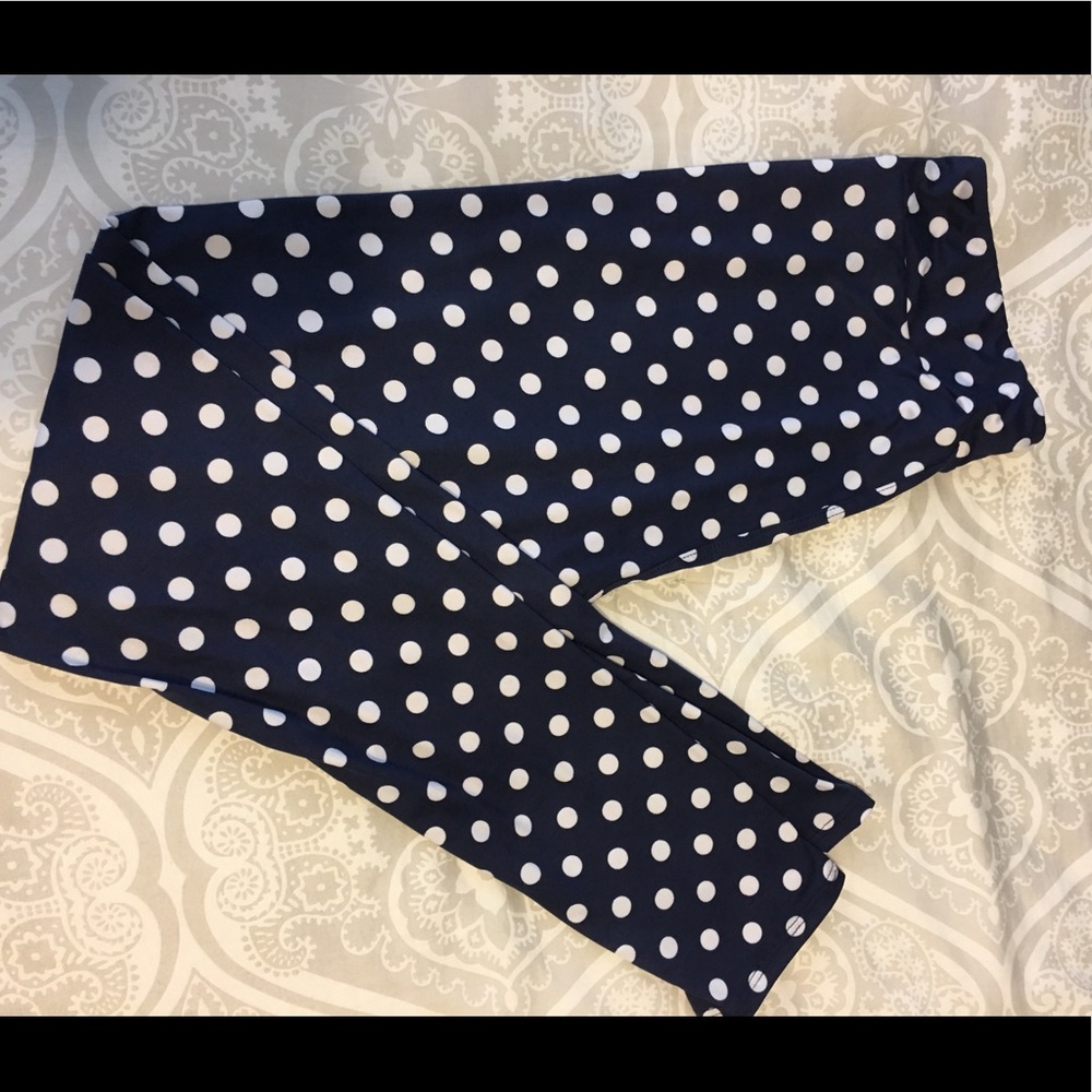 Women’s Navy Polka Dot Leggings